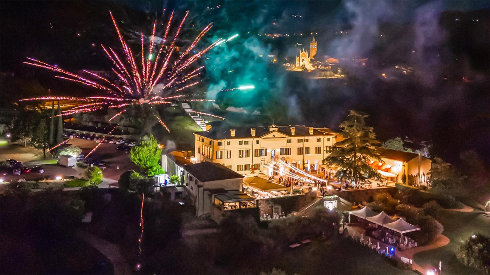 Hotel Villa Cariola Caprino Veronese Exterior foto